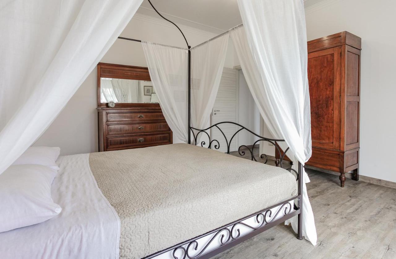 Your Apartment Катания Экстерьер фото